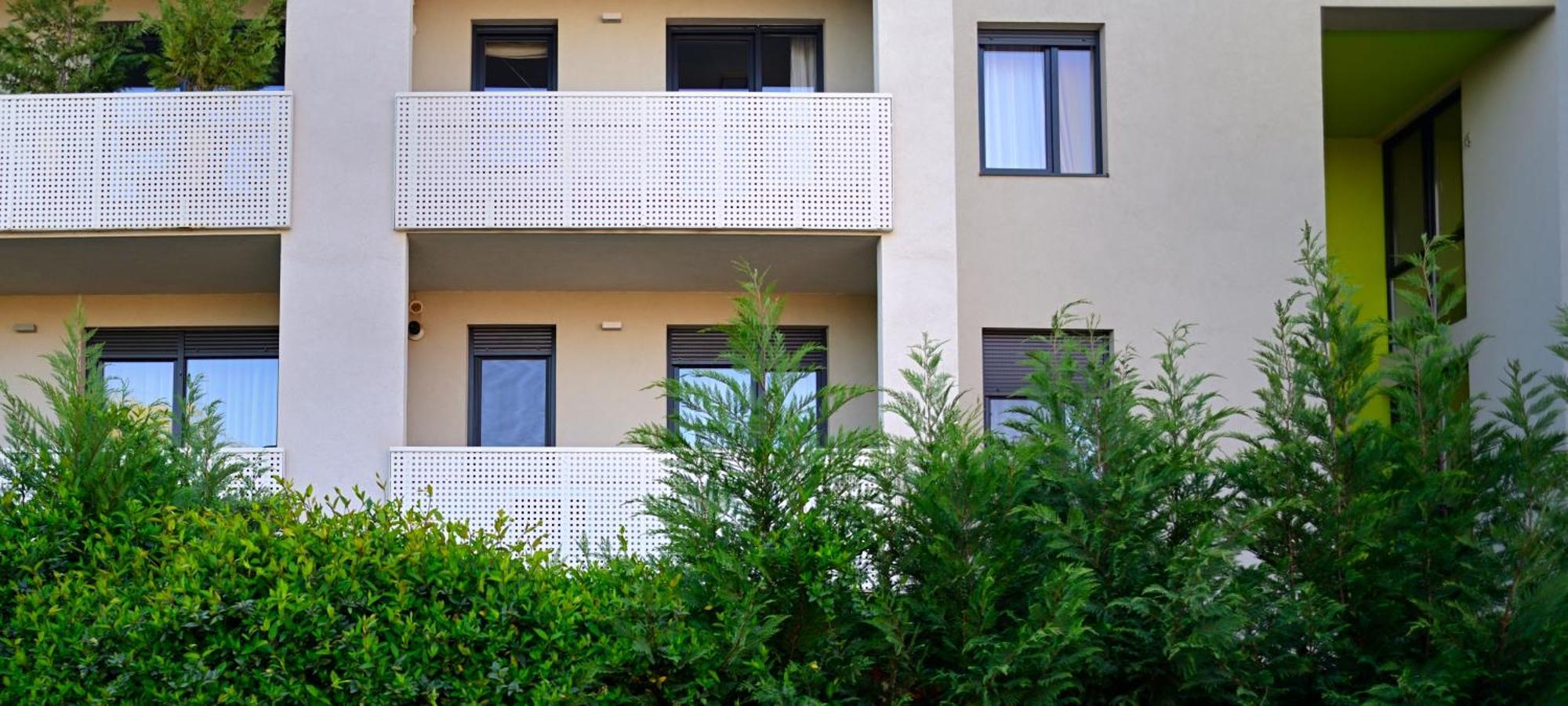 Mirvana Apartments Metheor Executive Suite ทิมิชัวรา ภายนอก รูปภาพ