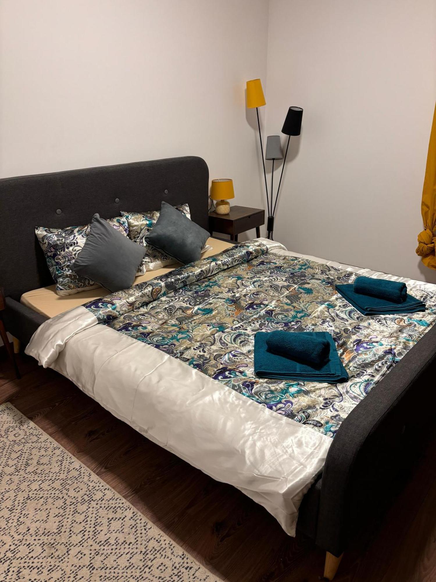 Mirvana Apartments Metheor Executive Suite ทิมิชัวรา ภายนอก รูปภาพ